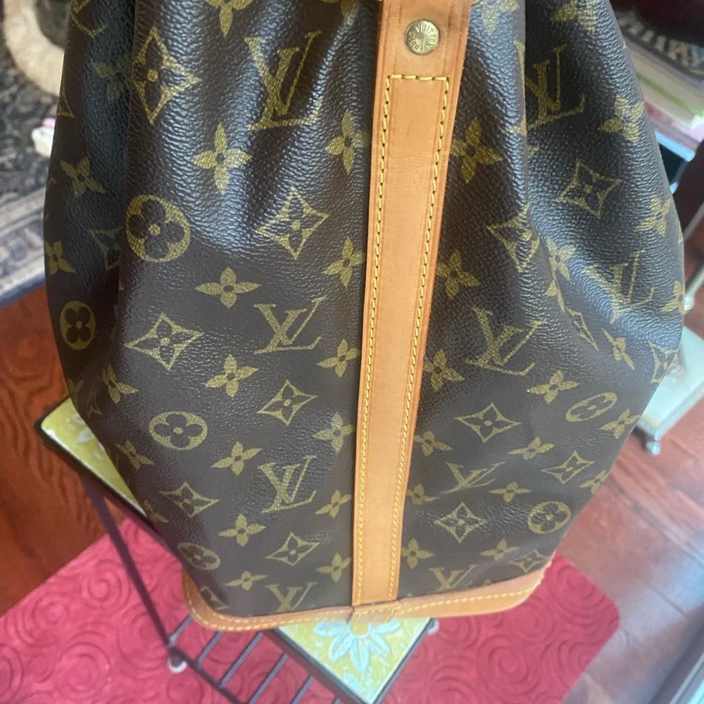 Authentic Louis Vuitton Noe GM Shoulder Purse - Picture 9 of 16